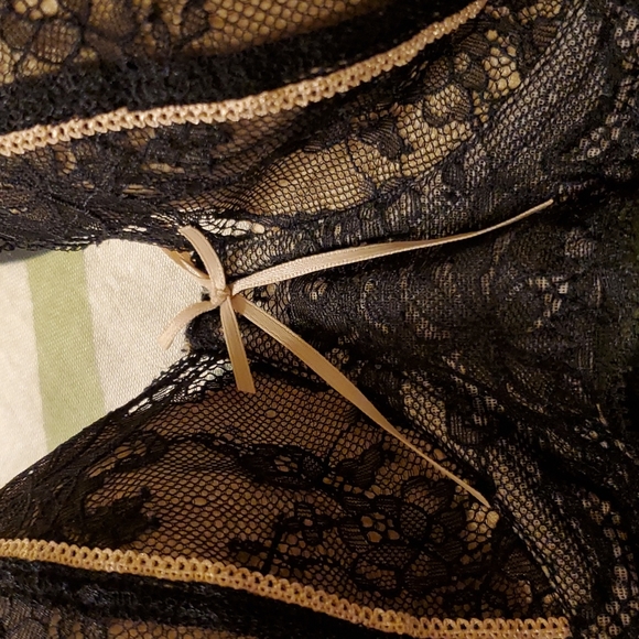 Black lace sexy bra sz 34DD - Picture 2 of 6
